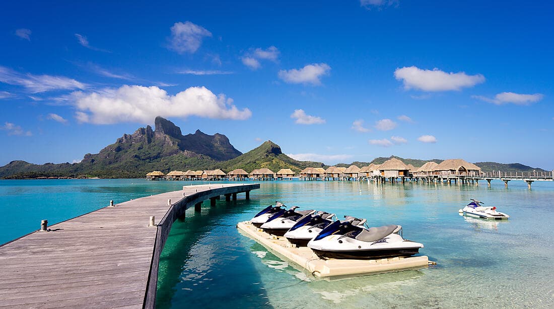 Circle island by waverunner*